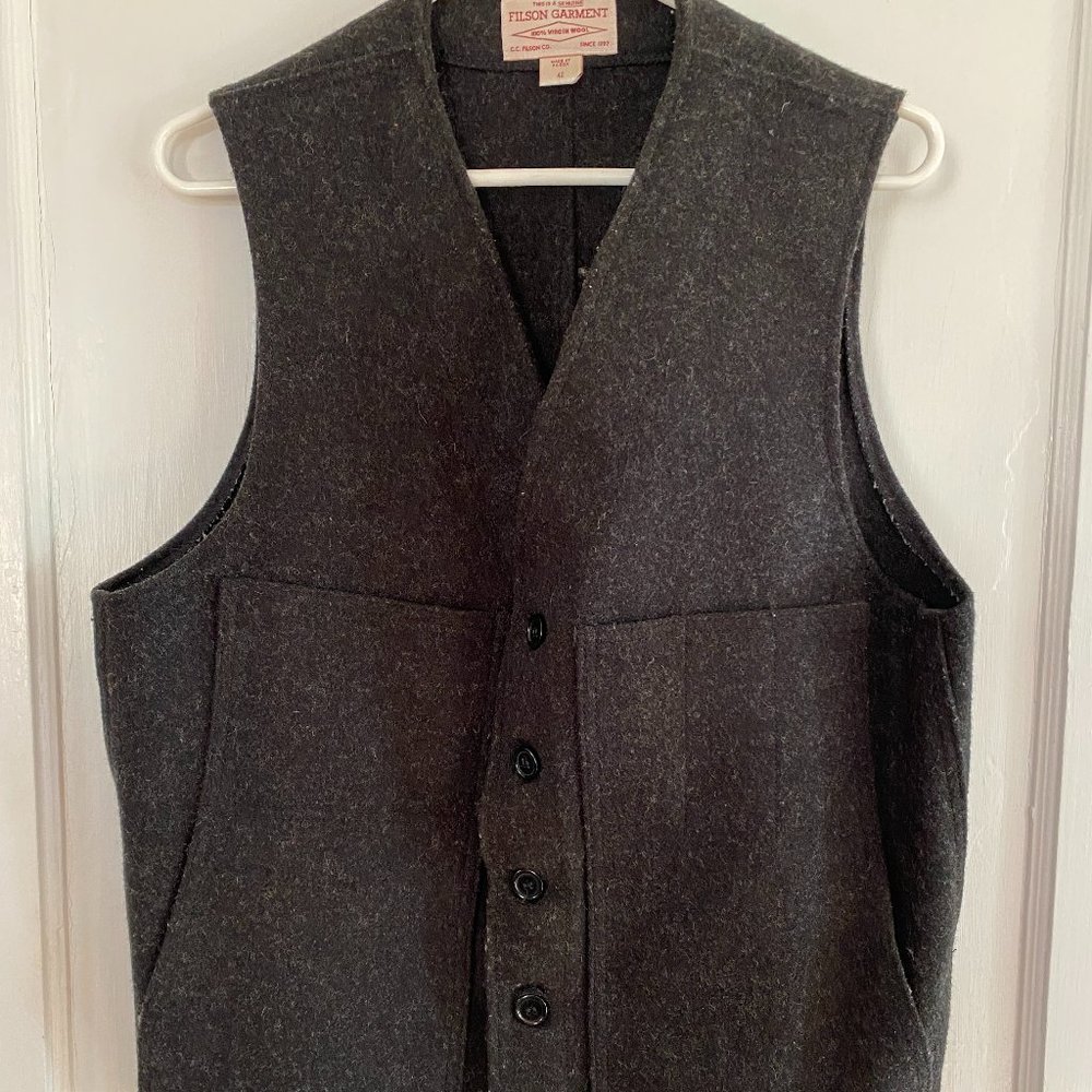 Filson Mackinaw Wool Vest, Charcoal gray, size 42